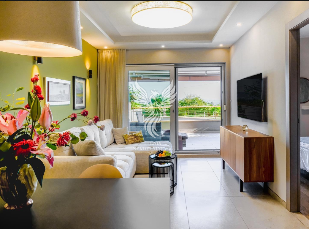 Flat For sale Split