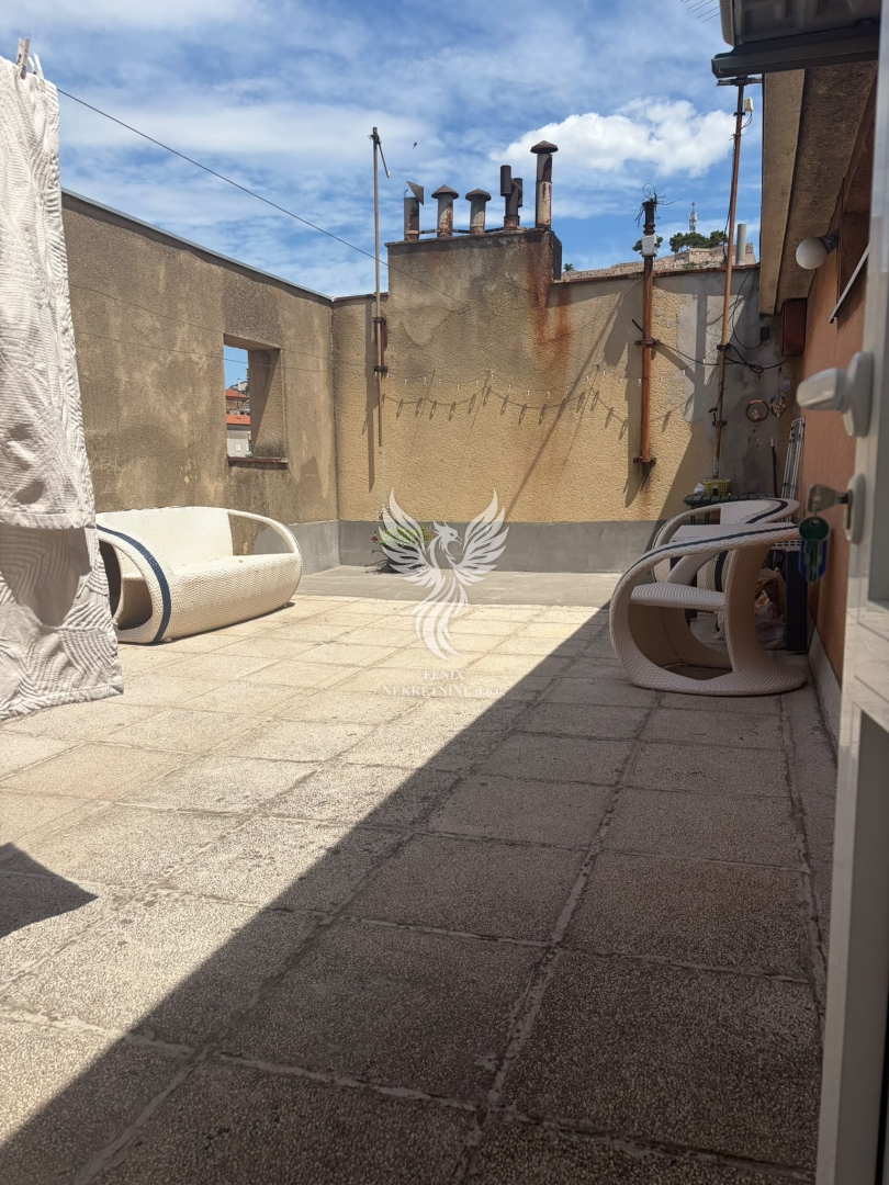 Apartment Zu verkaufen -  Grad