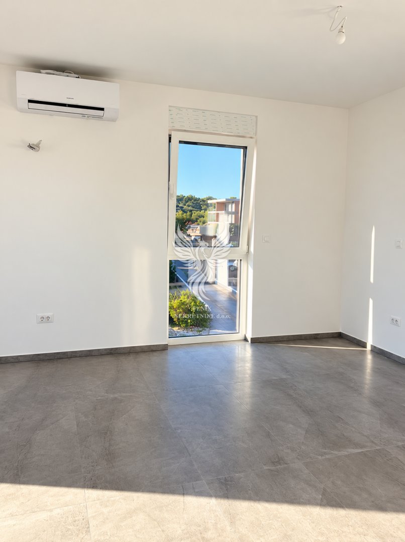 Appartamento In vendita - Šibensko-kninska Brodarica