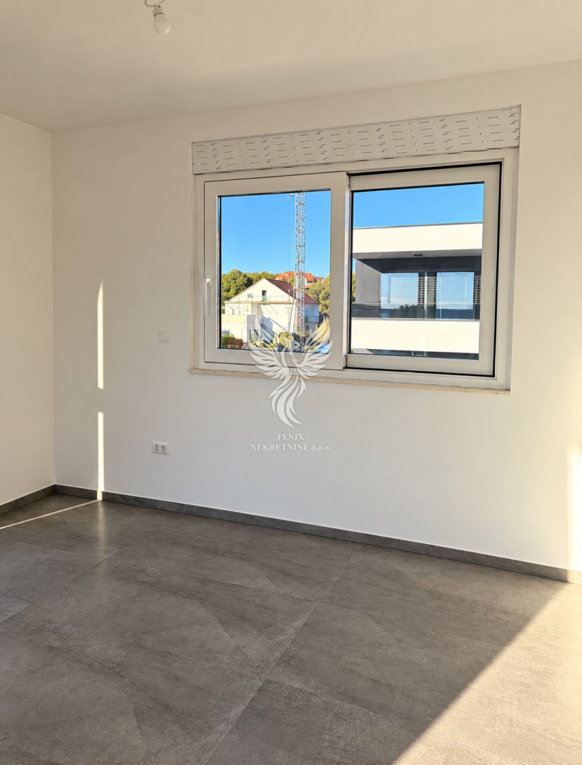 Appartamento In vendita - Šibensko-kninska Brodarica