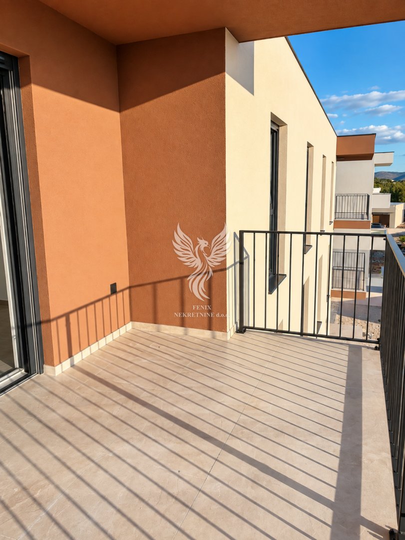Appartamento In vendita - Šibensko-kninska Brodarica