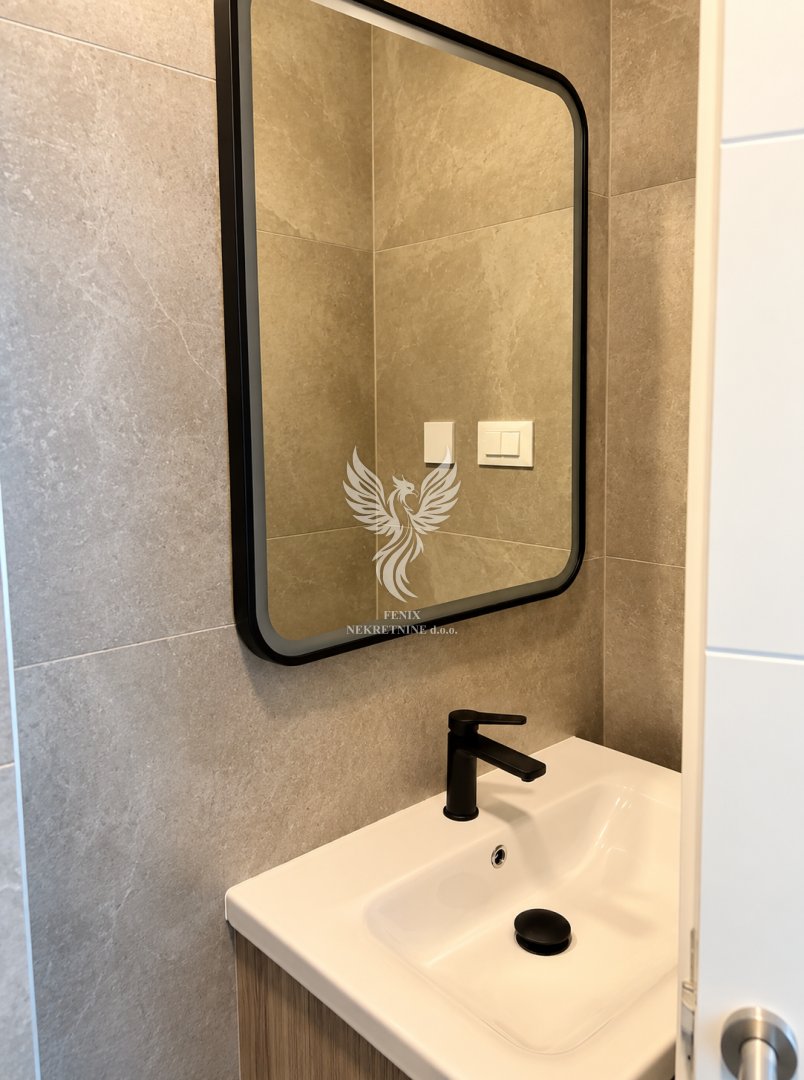 Appartamento In vendita - Šibensko-kninska Vodice
