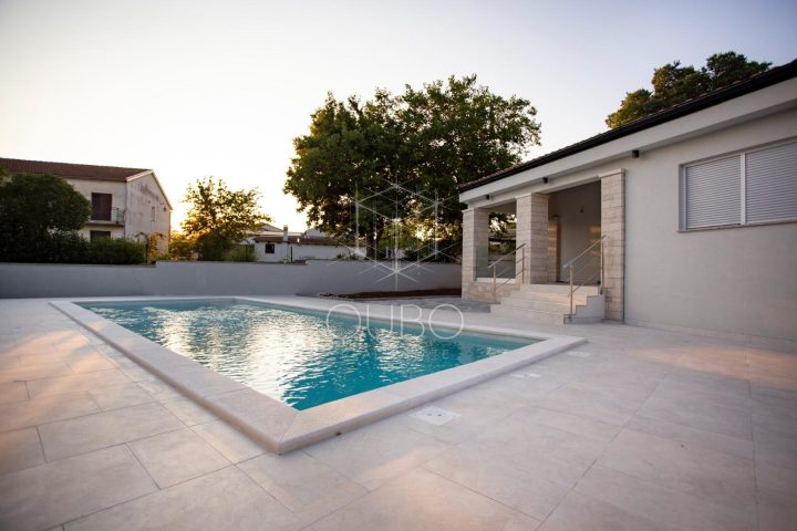 Dům na prodej 171 m² – Rovinj