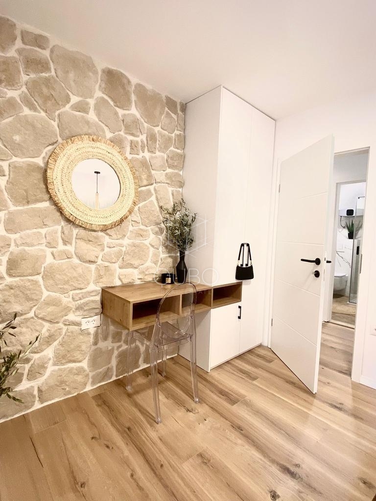 Mieszkanie Na sprzedaż -  Rovinj