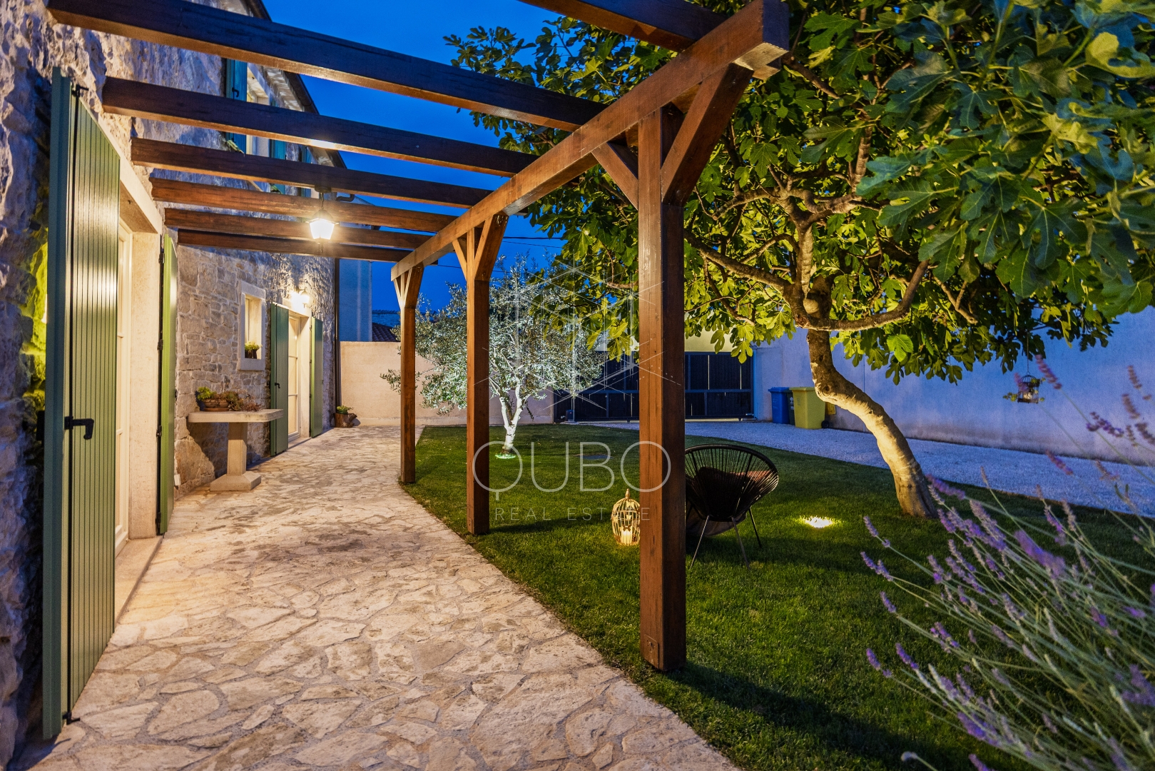 Haus Zu verkaufen -  Peruški