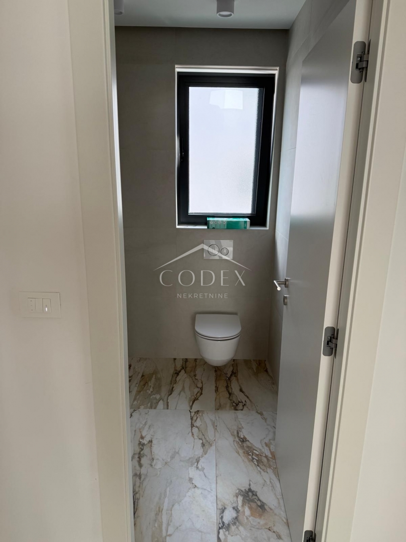 Apartment Zu verkaufen -  Štinjan