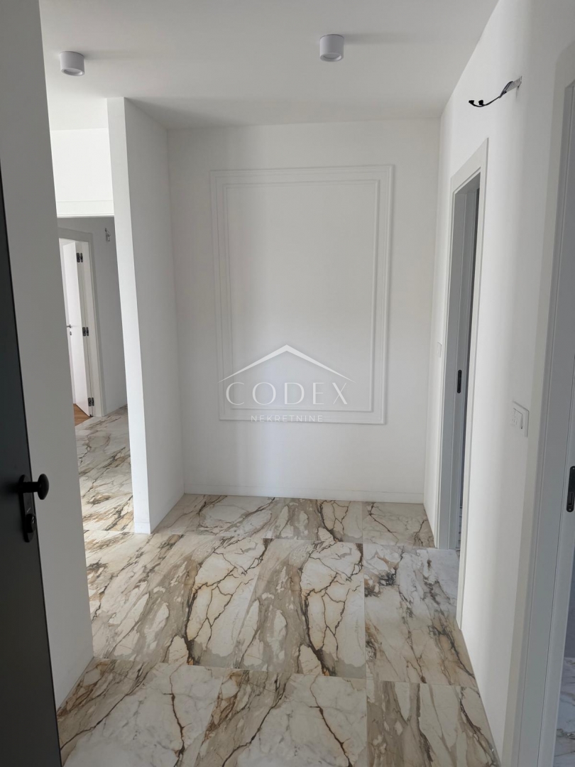 Apartment Zu verkaufen -  Štinjan
