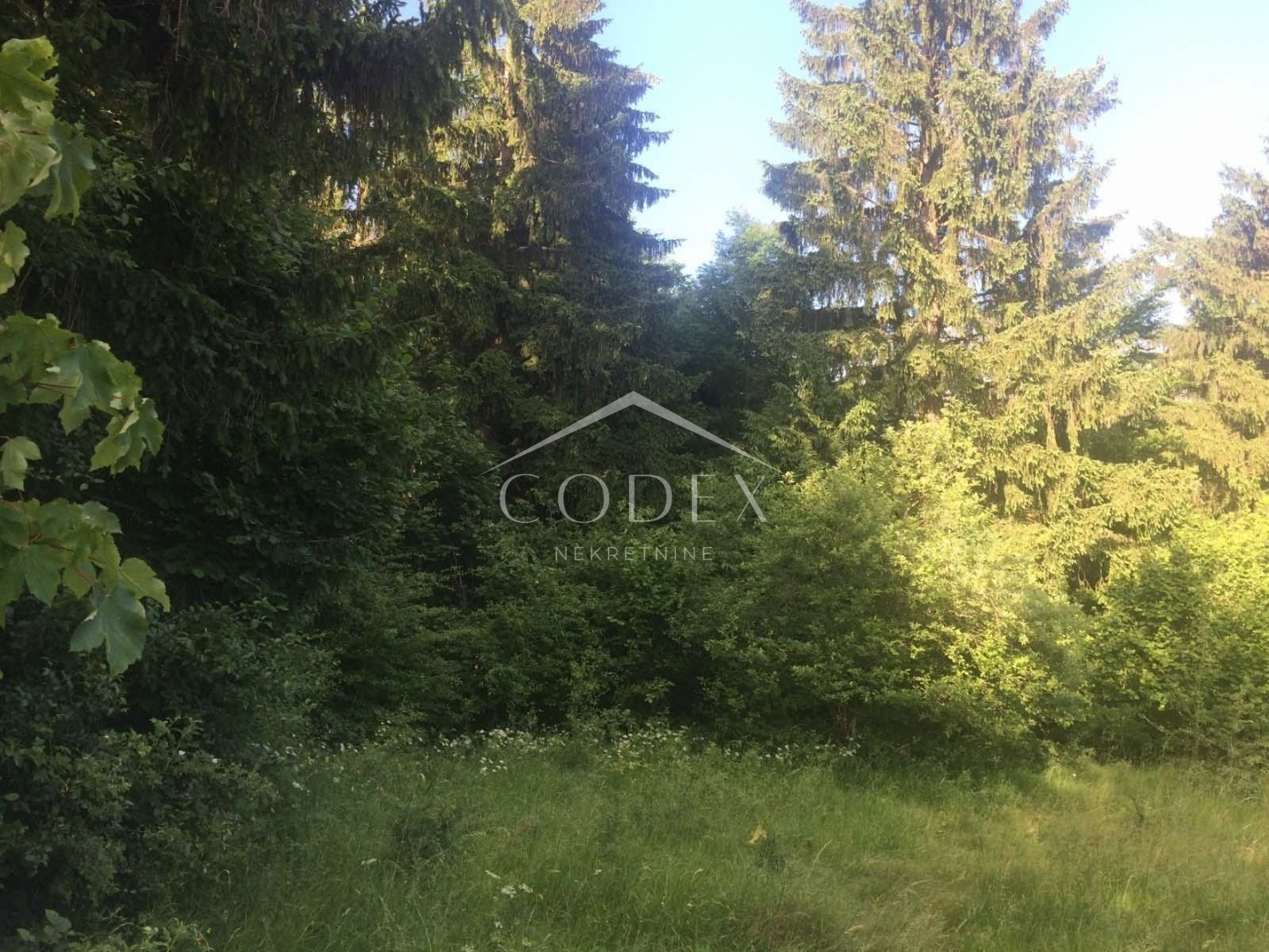 Land For sale -  Lučice