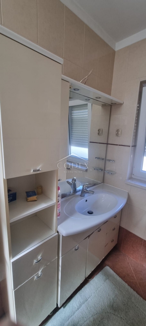 Kuća Na prodaju -  Crikvenica