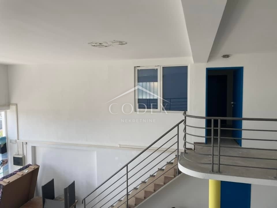 Commerciale In vendita -  Jušići