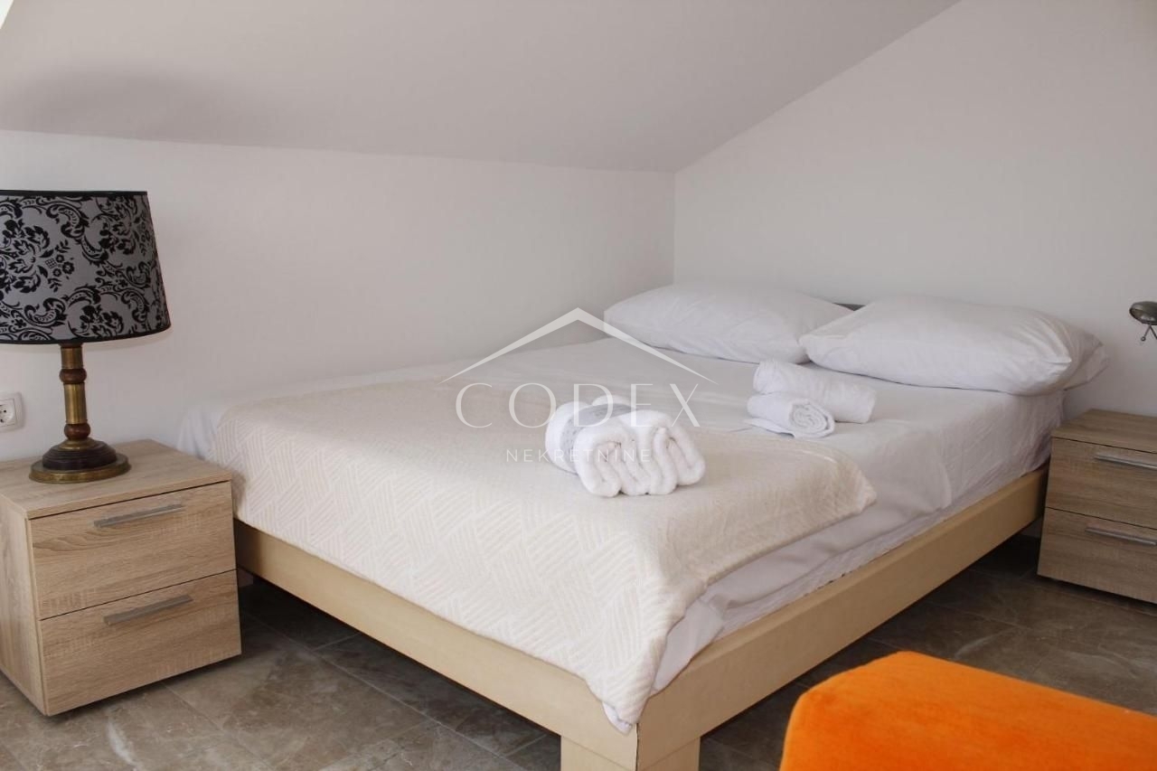 Casa In vendita -  Novalja