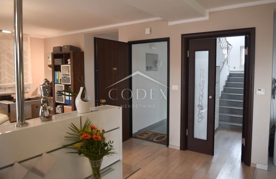 Appartement À vendre -  Drenova