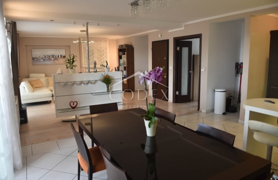 Appartement À vendre -  Drenova