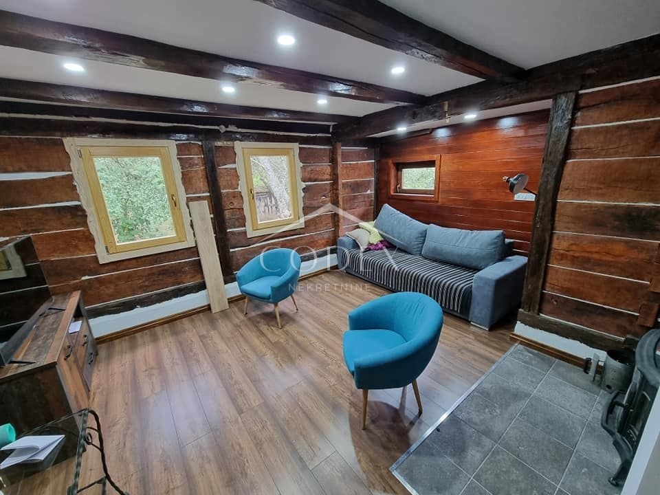 Haus Zu verkaufen - Karlovačka Krnjak