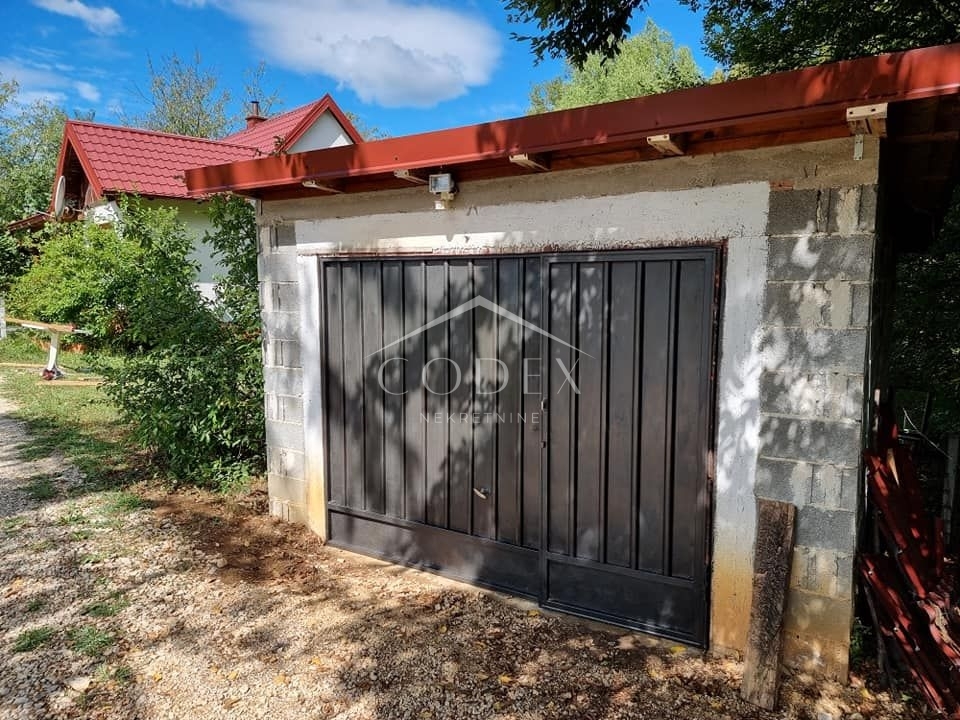 Haus Zu verkaufen - Karlovačka Krnjak