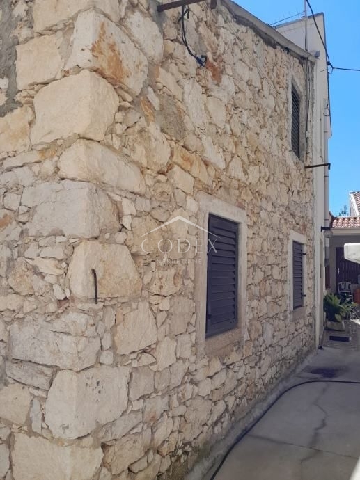 Hiša Na predaj -  Susak