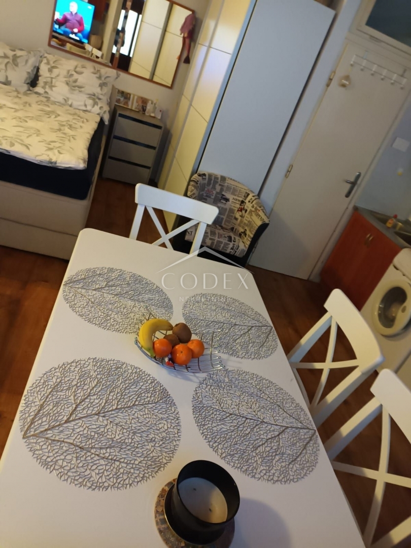 Gewerbefläche Zu verkaufen -  Rovinj