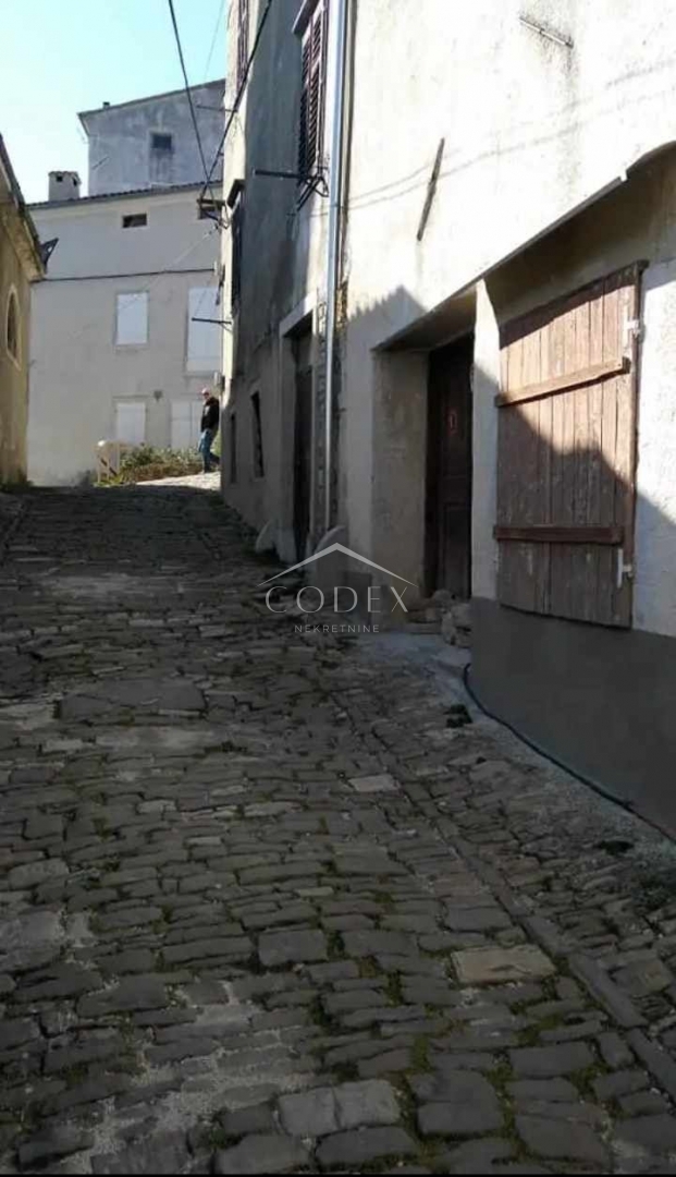 Kuća Na prodaju -  Motovun