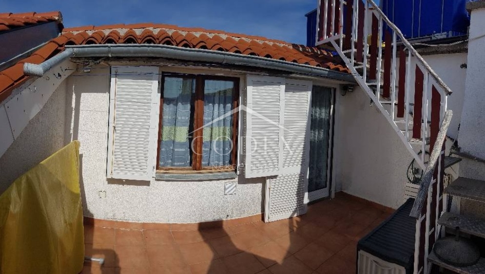 Kuća Na prodaju -  Krk