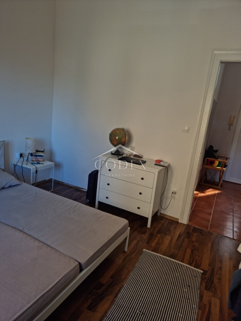 Apartmán Na prodej -  Školjić