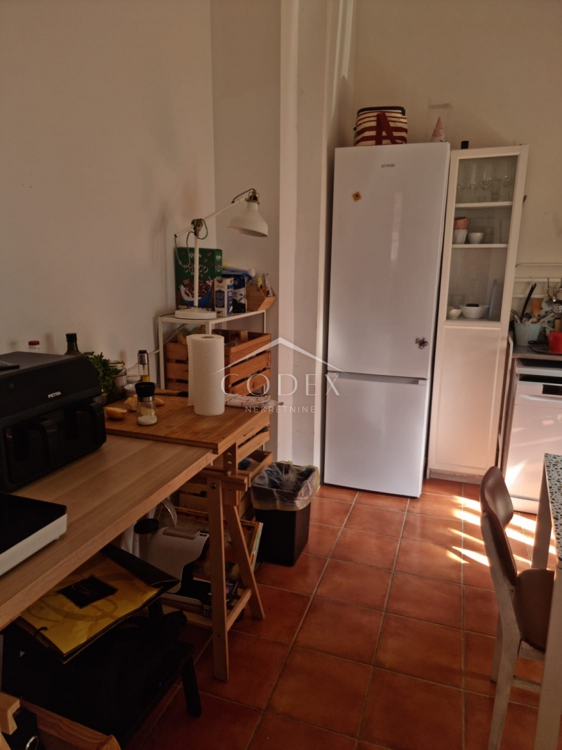 Apartmán Na prodej -  Školjić