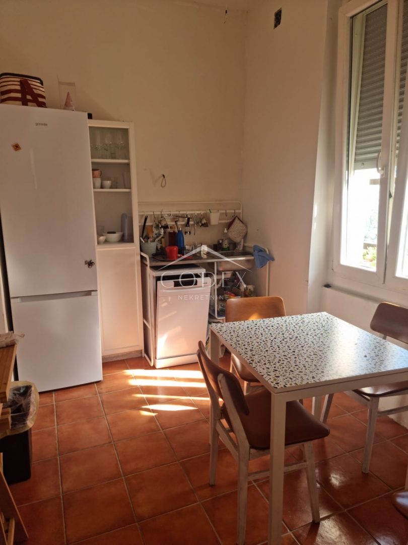 Apartmán Na prodej -  Školjić