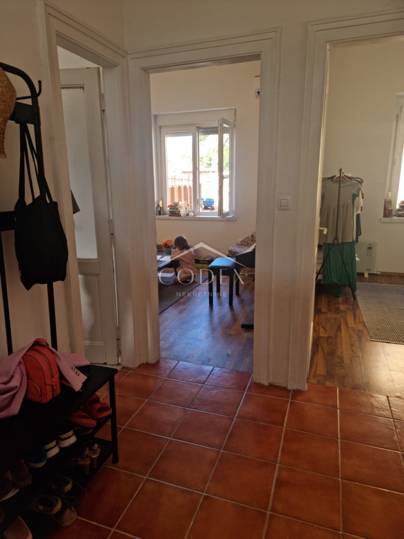 Apartmán Na prodej -  Školjić