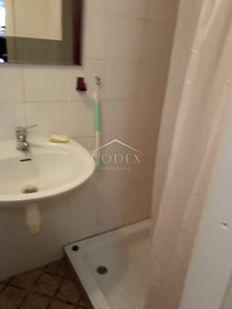 Casa In vendita - Primorsko-goranska Bakar-dio