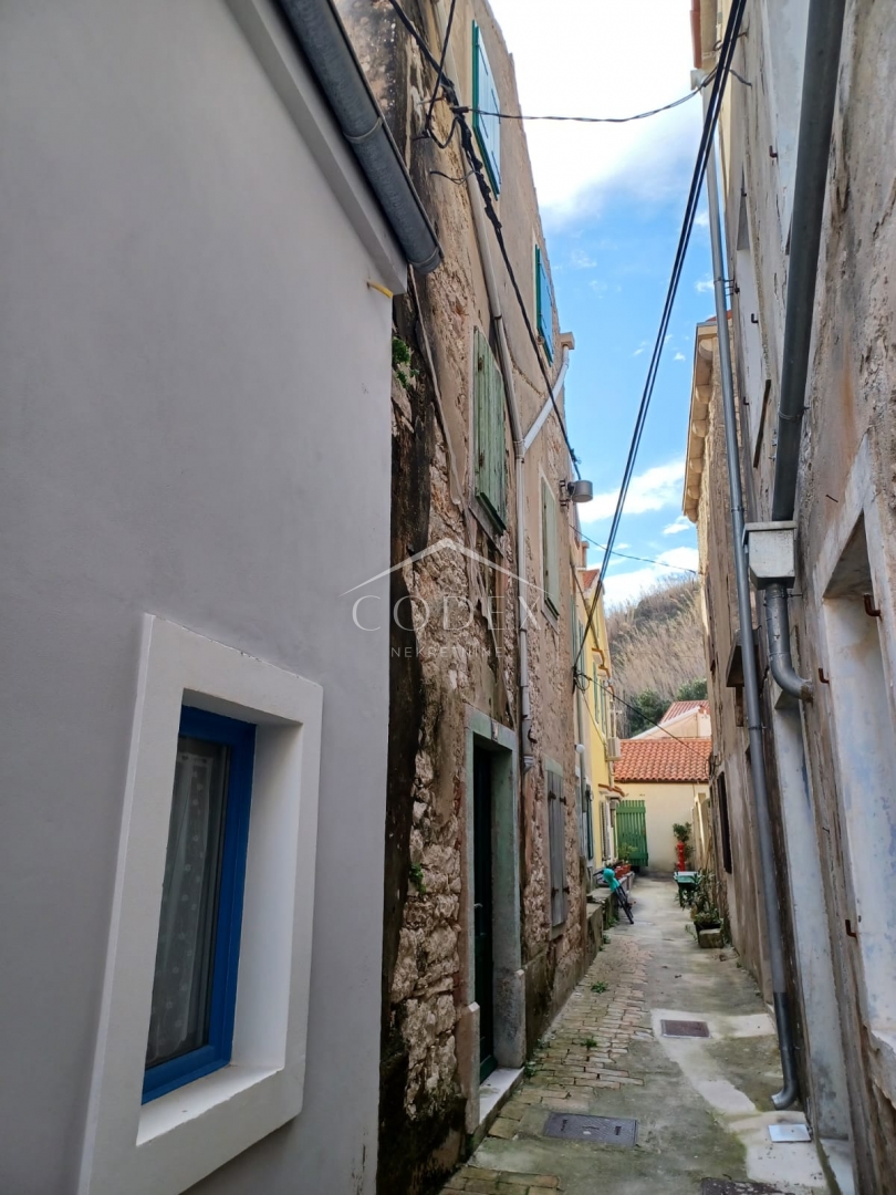 Hiša Na predaj -  Susak