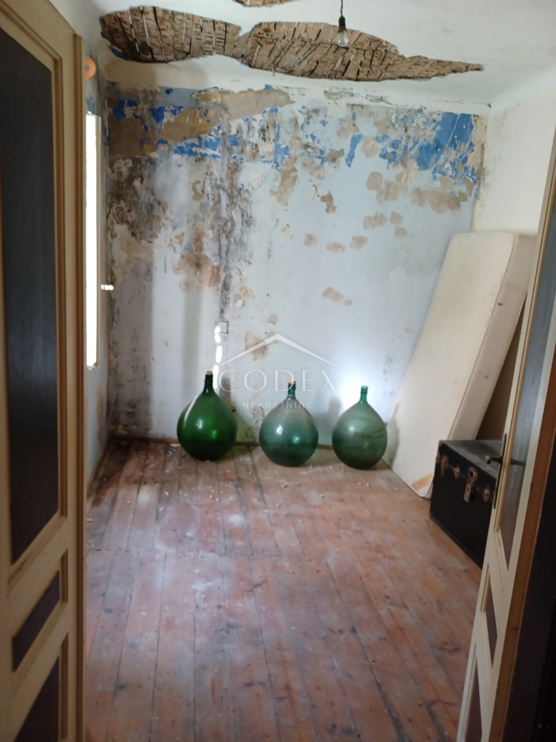 Hiša Na predaj -  Susak