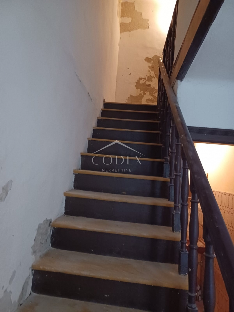 Hiša Na predaj -  Susak