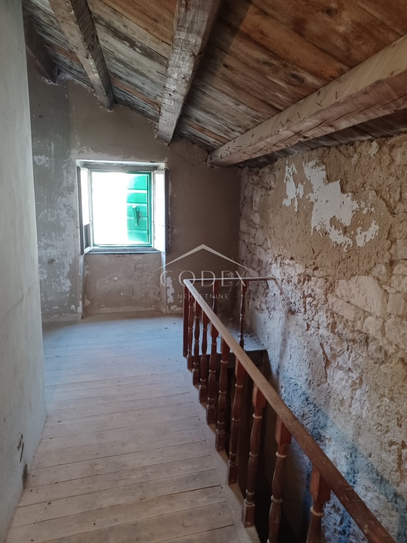 Hiša Na predaj -  Susak