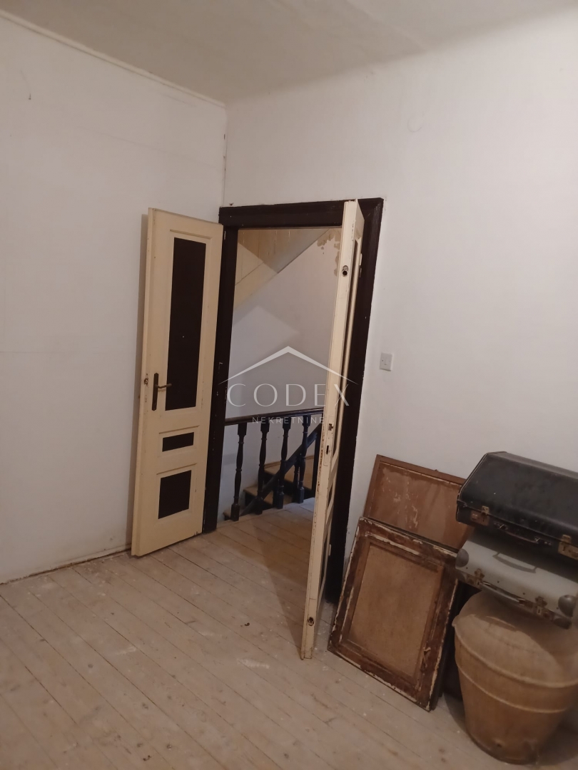 Hiša Na predaj -  Susak