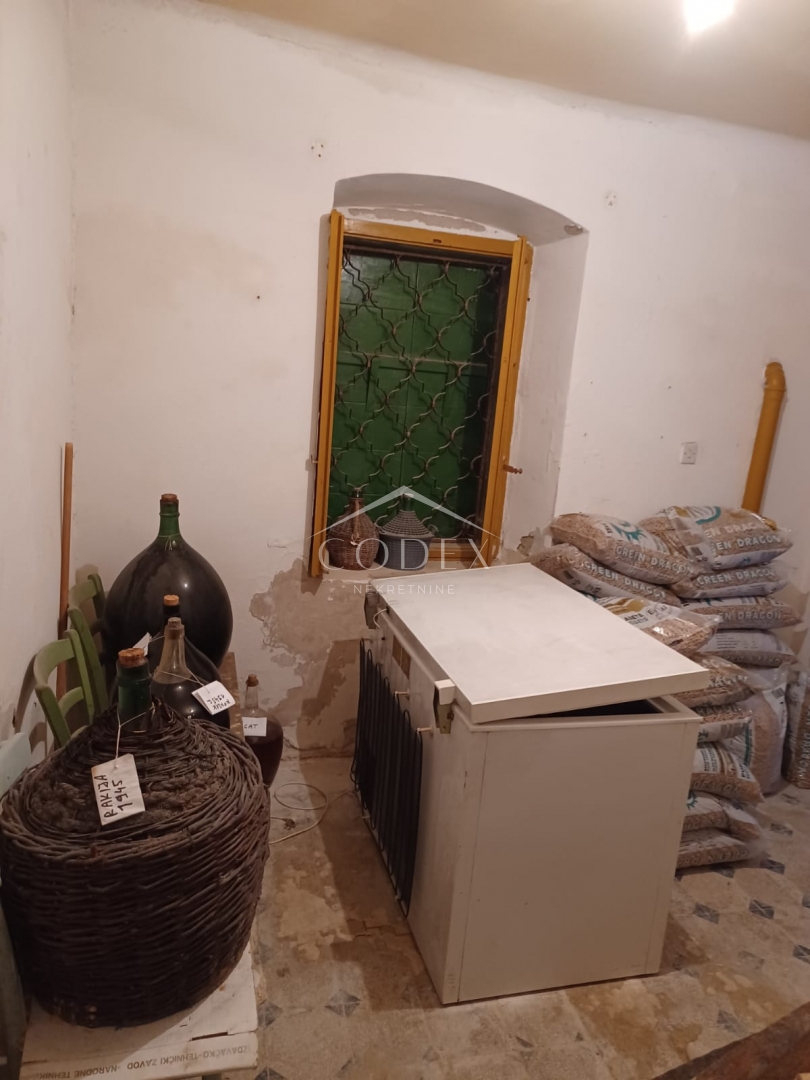 Hiša Na predaj -  Susak