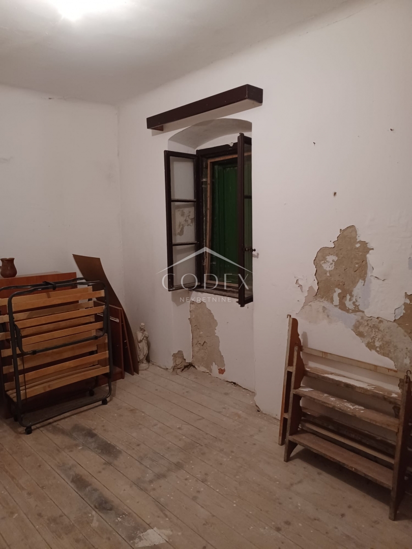 Hiša Na predaj -  Susak
