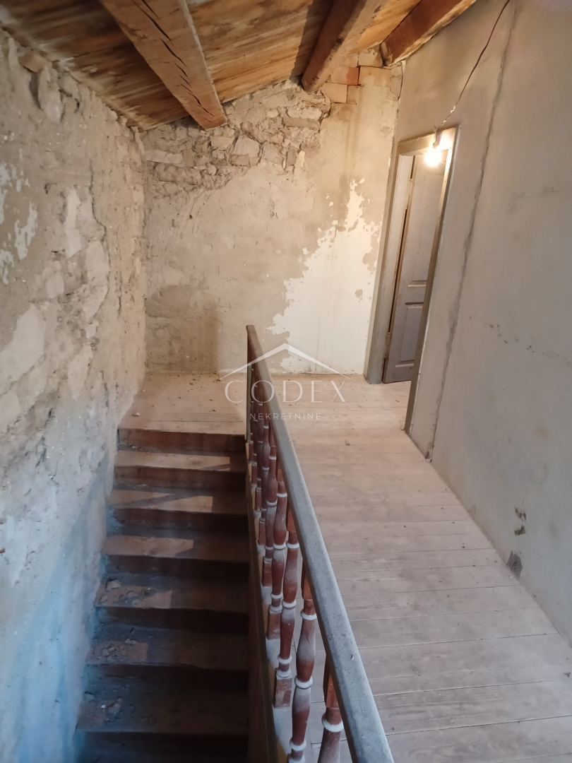 Hiša Na predaj -  Susak