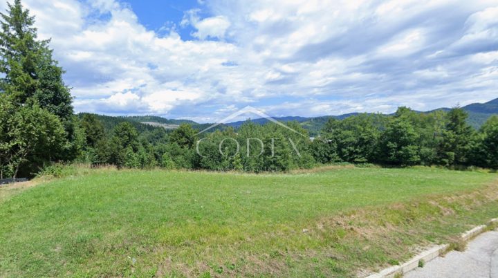 Działka na sprzedaż 867 m² – Fužine