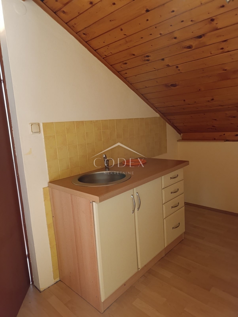 Haus Zu verkaufen -  Donje Mrzlo Polje Mrežničko