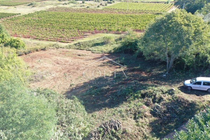 Terreno in vendita 633 m² – Višnjan