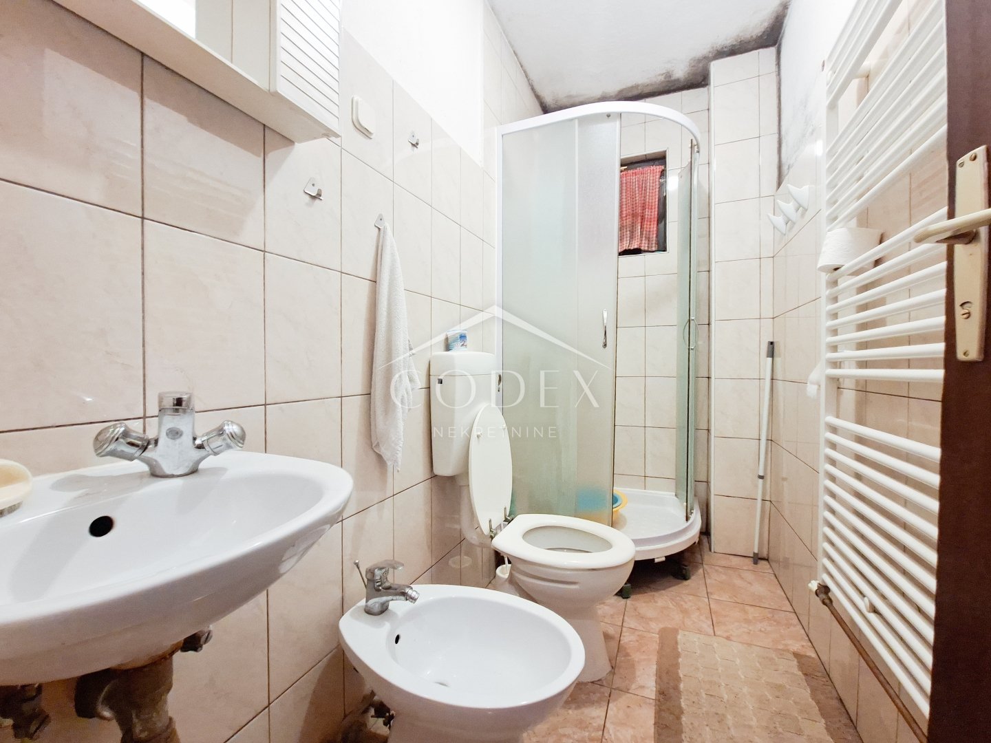 Casa In vendita - Karlovačka Donje Stative