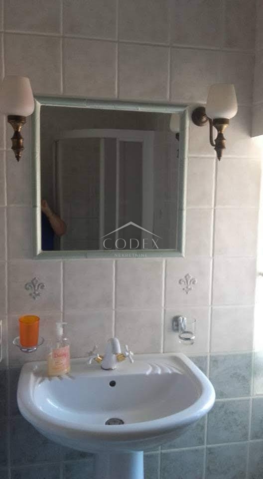 House For sale -  Cres