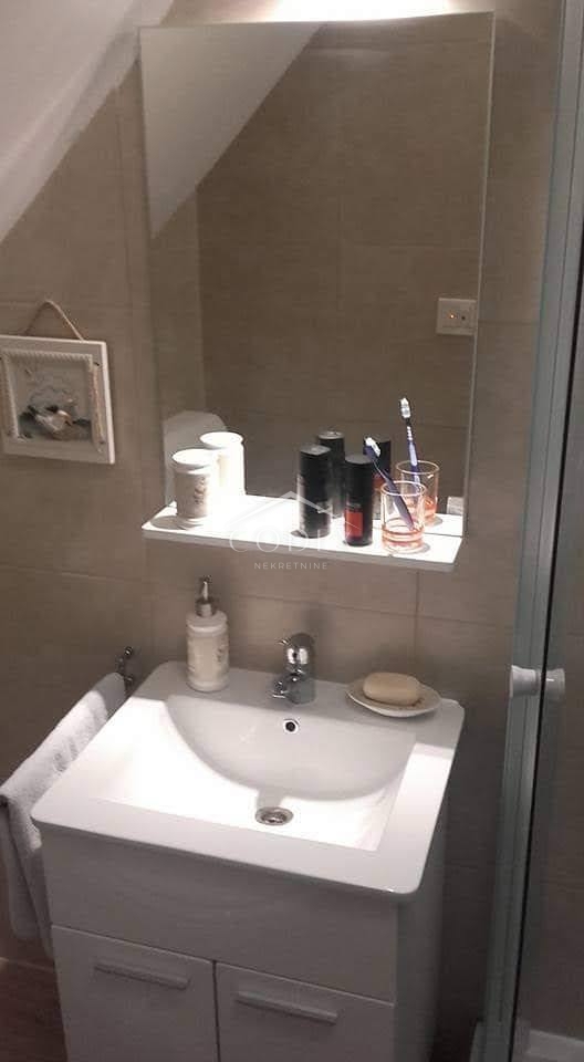 House For sale -  Cres