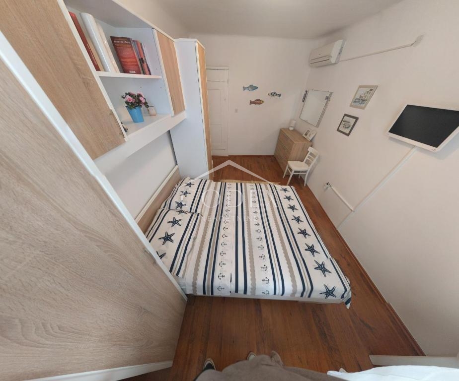 House For sale -  Cres