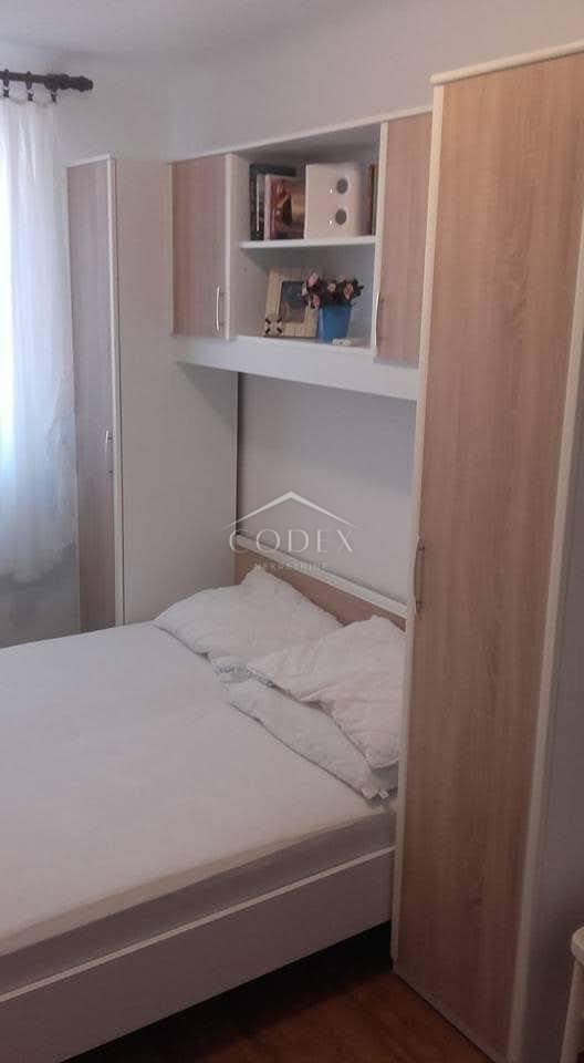 House For sale -  Cres