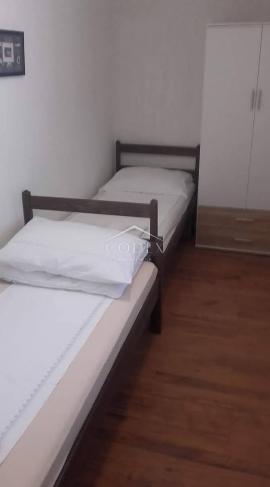 House For sale -  Cres
