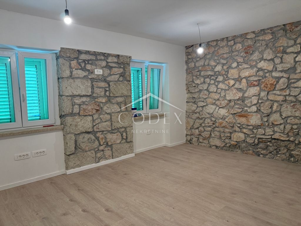 Casa In vendita - Primorsko-goranska Novi Vinodolski - foto 2/4