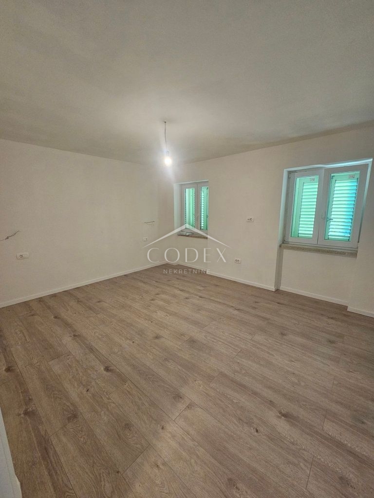 Casa In vendita - Primorsko-goranska Novi Vinodolski - foto 3/4