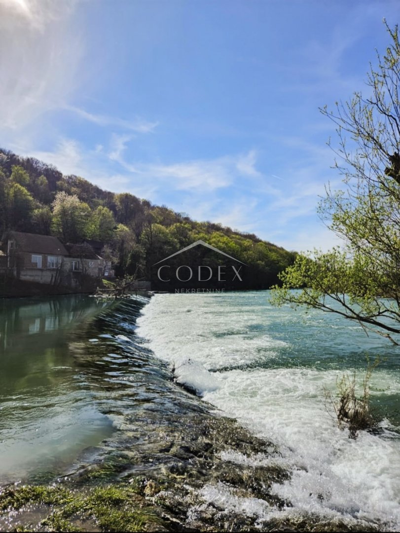 Dom Na sprzedaż - Karlovačka Cerovac Vukmanićki