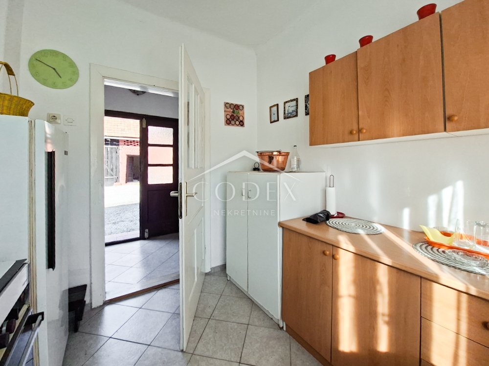 Maison À vendre - Karlovačka Velika Jelsa