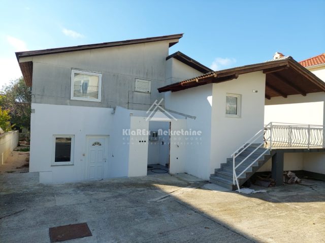Dům na prodej 135 m² – Vodice